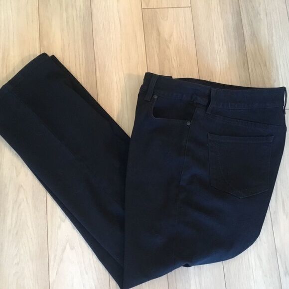 NWT Bandolino Brand Black Jeans Sz. 12S - Picture 1 of 9